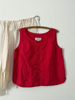 Vintage Bloomingdale’s 100% Linen Crop Tank